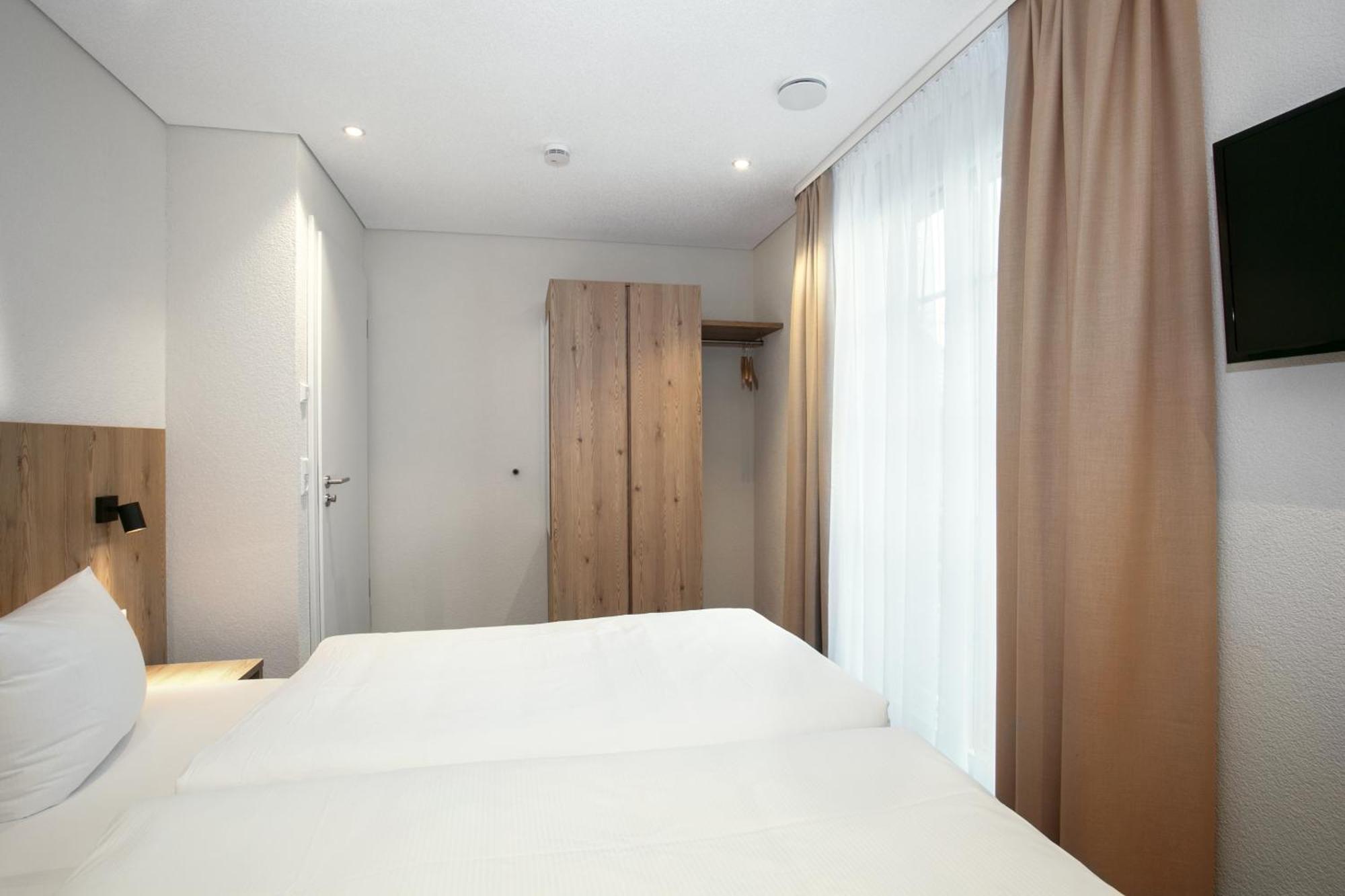 Hotel-Gasthaus Engel Luttingen Laufenburg Δωμάτιο φωτογραφία